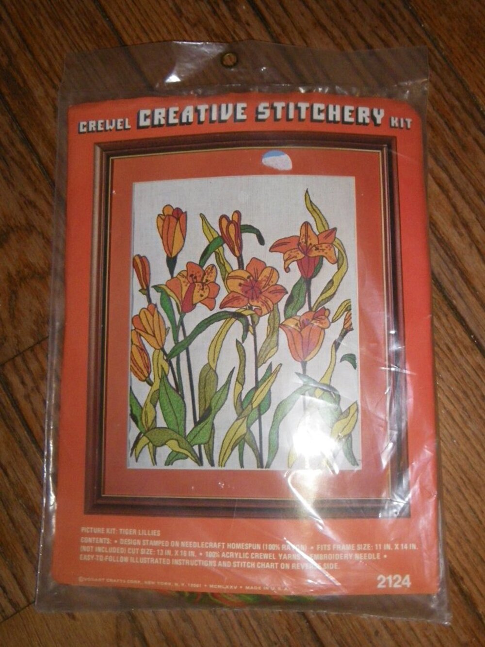 Vintage Crewel Creative Stitchery Needlepoint Kit Tiger Lillies No 2124 NIP
